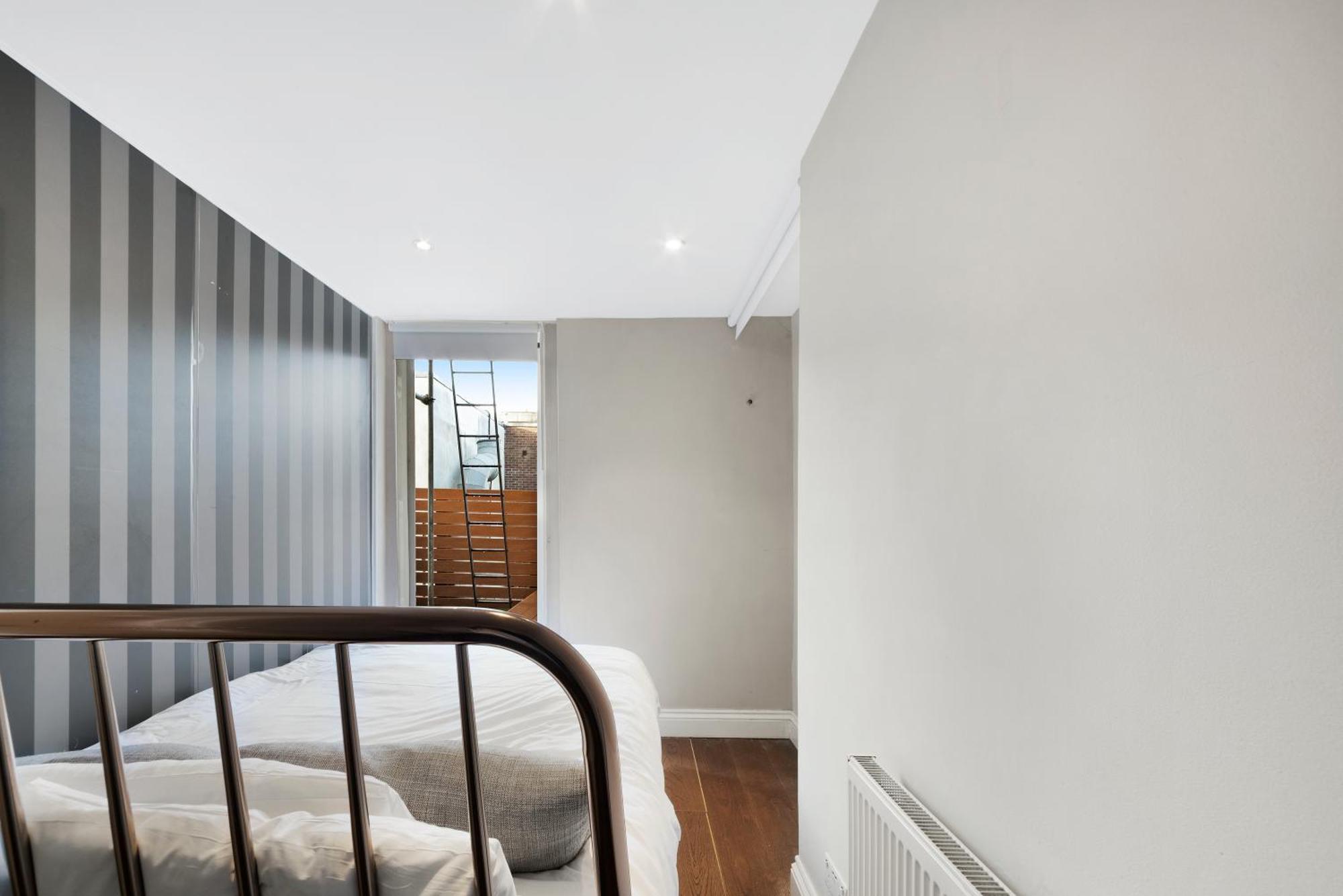 Modernised Apartments 1 And 2 Bedrooms Option Terrace And Balcony High Street Londýn Exteriér fotografie