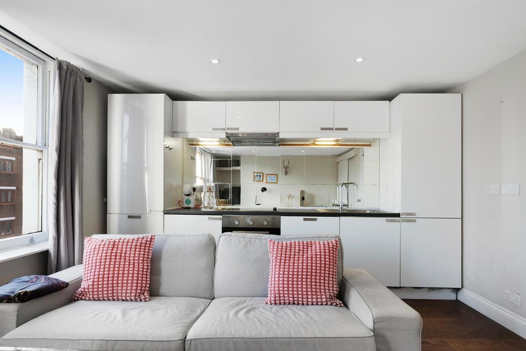 Modernised Apartments 1 And 2 Bedrooms Option Terrace And Balcony High Street Londýn Exteriér fotografie